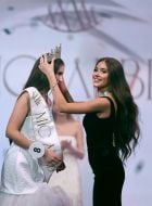 Victoria Dovgopolyuk handed over the crown to the winner Iryna Tkachenko
