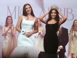 Victoria Dovgopolyuk handed over the crown to the winner Iryna Tkachenko