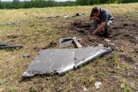 Фермеры собирают остатки боеприпасов на поле Харьковской области