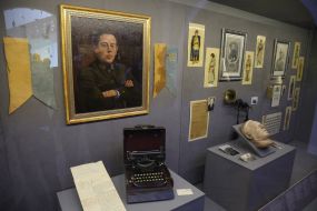 Portrait of the head of the UNR Directory and the Chief Ataman of the UNR Army, Symon Petliura and other exhibits