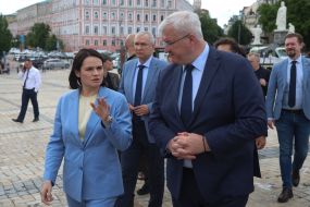 Svitlana Tsikhanouskaya and Andriy Sybiga