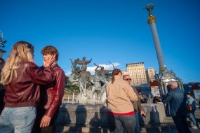 Памятник основателям Киева на Майдане Незалежности
