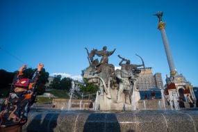Памятник основателям Киева на Майдане Незалежности