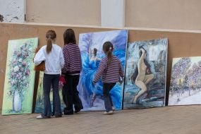 Paintings for sale on Andriyivskyi Uzviz in Kyiv