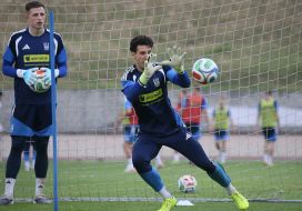 Goalkeepers of the Ukrainian national team Anatoliy Trubin and Ruslan Neshcheret