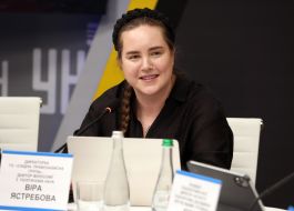 Віра Ястребова