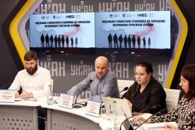 Oleksandr Pozniy, Maksym Butchenko, Vira Yastrebova and Yulia Gorbova