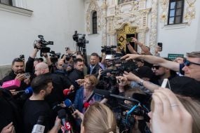 Volodymyr Zelenskyy answers journalists' questions