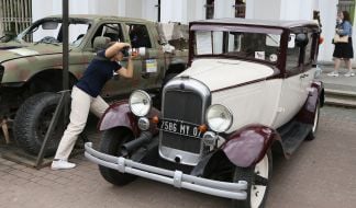 Retro-style automobiles