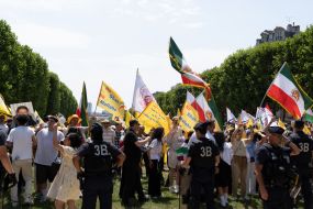 A protest action by the Iranian opposition in exile took place in Paris (France)
