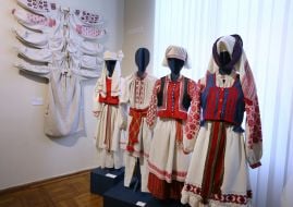 Виставковий проєкт із колекції Юрія Мельничука «Сувій Роду»