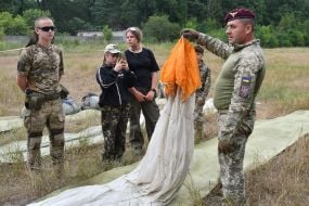 Курс військової підготовки для українських підлітків поблизу Львова