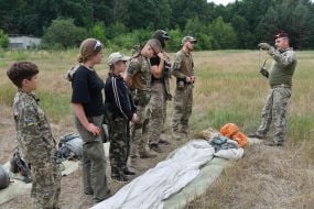 Курс військової підготовки для українських підлітків поблизу Львова