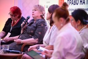 Halyna Tretyakova,  Ella Libanova