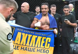 Ukrainian wrestler Zhan Beleniuk made his MMA debut and defeated Israeli Haim Gozali in the first round