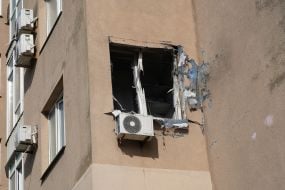 Russian drone flies into apartment building in Kharkiv