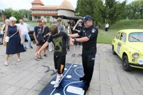 Interactive road safety lesson for children