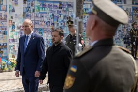 Микхол Мартин   и Владимир Зеленский