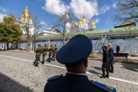 Микхол Мартин   и Владимир Зеленский