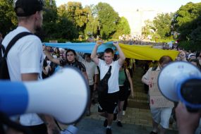 March for defense reforms