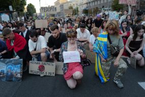March for defense reforms