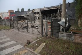 The sorting center of the Nova Poshta company in the Obolonsky district of Kyiv was completely destroyed due to an attack by the Russian Federation