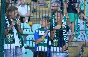 Young fans of FC Karpaty (Lviv)