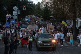 Protest march for defense reforms