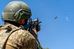 Fighters of the 13th brigade of the National Guard conducted training in shooting at moving targets