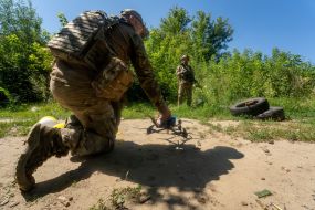Fighters of the 13th brigade of the National Guard conducted training in shooting at moving targets