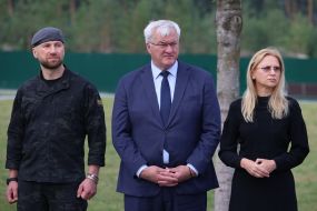 Yevheniy Khmara, Andriy Sybiga, Olena Kondratyuk