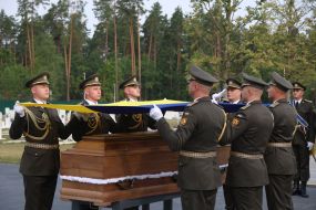 Церемонія перепоховання першого голови Організації українських націоналістів (ОУН) Євгена Коновальця