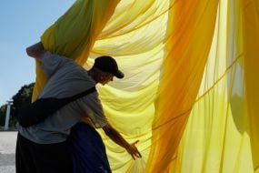 У Краматорську встановили найбільший прапор України на Донеччині