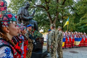 Laying flowers at the monument to the President of Carpatho-Ukraine, Hero of Ukraine Avgustyn Voloshyn