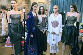 Yarina Chornaya's collection show "VYVORIT'"