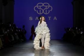 Collection show by SANTA