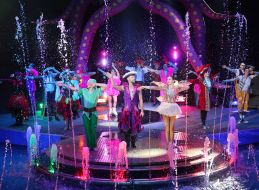 "Waterland – Circus on Water: Peter Pan and Captain Hook" circus show