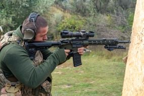 A fighter from the 13th "Khartia" Brigade of the National Guard of Ukraine.