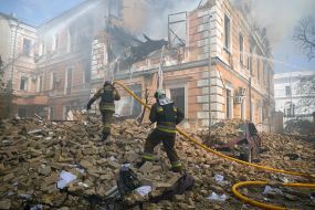 Российский дрон попал в здание Национальной академии наук Украины в Киеве