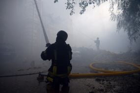 Российский дрон попал в здание Национальной академии наук Украины в Киеве