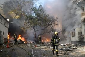 Росіяни безпілотником влучили в будівлю медзакладу "Добробут" у центрі Києва