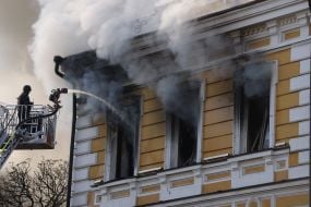 Российский дрон попал в здание Национальной академии наук Украины в Киеве
