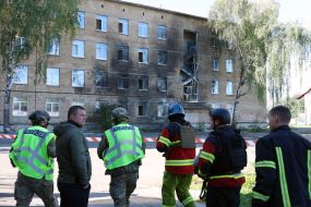 Россияне попали дроном в школу в Киеве