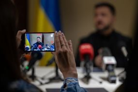 Володимир Зеленський поспілкувався з журналістами після зустрічі з Фрідріхом Мерцом
