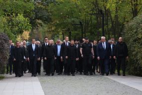 The state's political leadership during the commemoration of the victims of Babi Yar