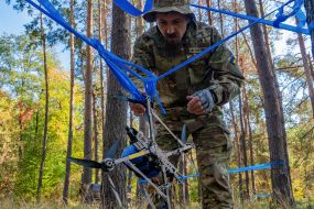 Тренування операторів FPV-дронів 13-ї бригади НГУ «Хартія»