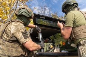 Отработка военными управления БпЛА «Vampire» со сбросами боеприпасов