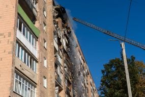 Удар РФ по многоэтажке в Харькове