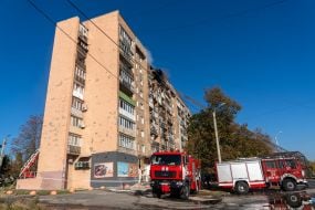 Удар РФ по многоэтажке в Харькове
