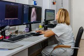 Doctors in the radiation therapy